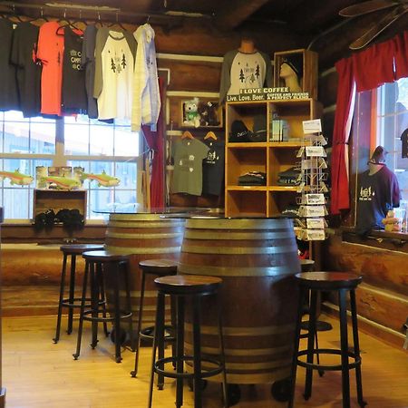 Historic Tamarack Lodge Hungry Horse Exteriör bild
