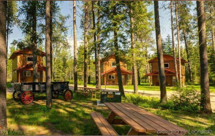 Historic Tamarack Lodge Hungry Horse Exteriör bild